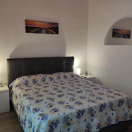 Tra Il Mare E Il Borgo - Pulsano Apartment Екстериор снимка